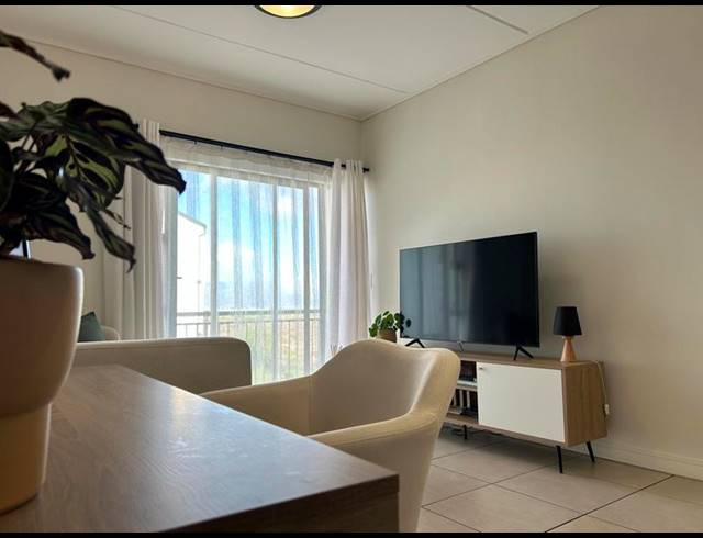 1 BEDROOM APARTMENT FOR SALE IN SANDOWN